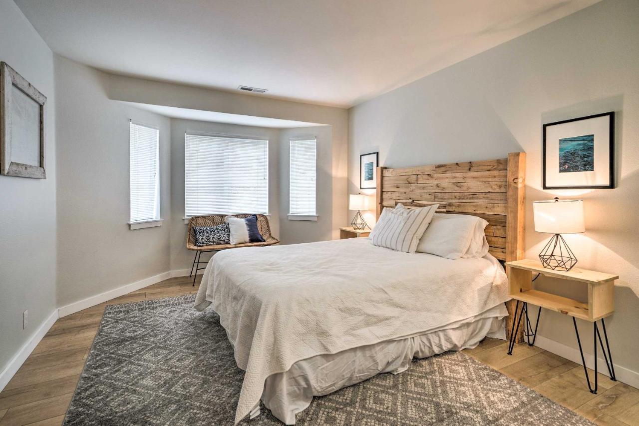 Chic Chelan Condo With Balcony, Walk To Lake And Dtwn! المظهر الخارجي الصورة